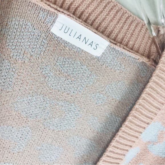 JULIANA’S Comfy Animal Print Knit Open Front Cardigan Sweater Size Medium - Picture 5 of 7